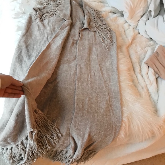 Cashmere Boho Fringe Vest Sweater Duster - Picture 9 of 11